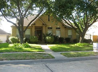 4342 Tree Line Dr, Pasadena, TX 77505