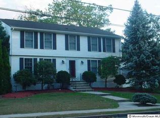 30 Golfview Dr, Neptune, NJ 07753