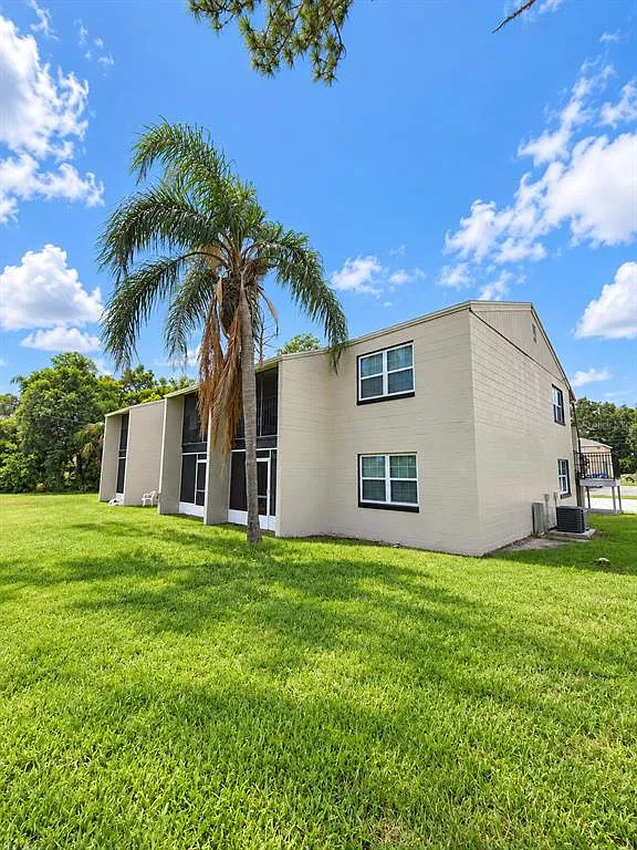 2 bed, 2.0 bath, 1088 sqft, $1,650 — Photo 1