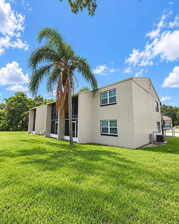 281 Gardner Ln #2