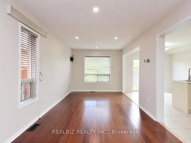 627 Caboto Trl — Photo 23