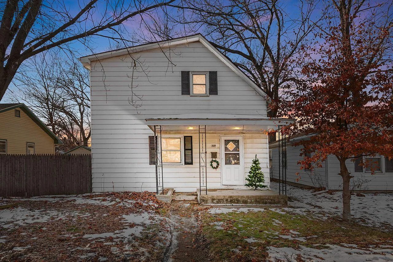 309 Jackson St photo 1