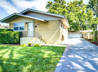 14425 Tripp Ave, Midlothian, IL 60445