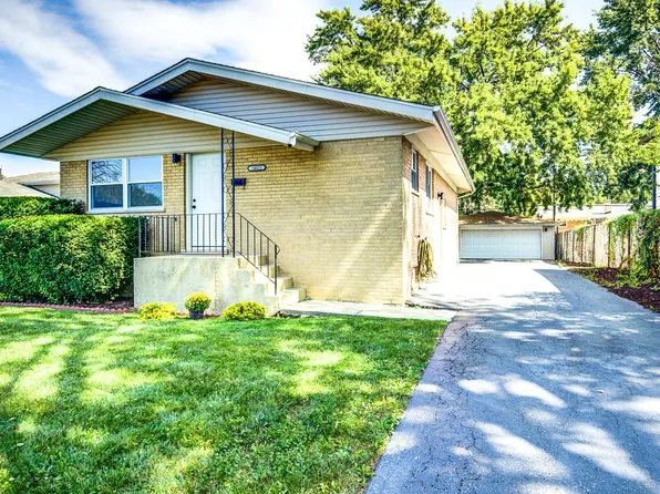 14425 Tripp Ave, Midlothian, IL 60445
