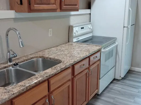 1412 E Voorhis Ave #2, Deland, FL 32724