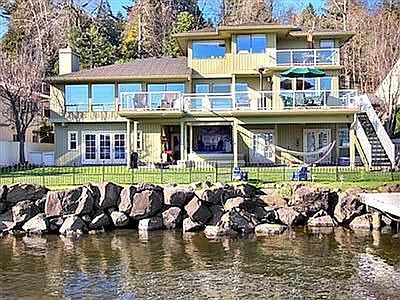 2nd image of 17727 Beach Dr NE