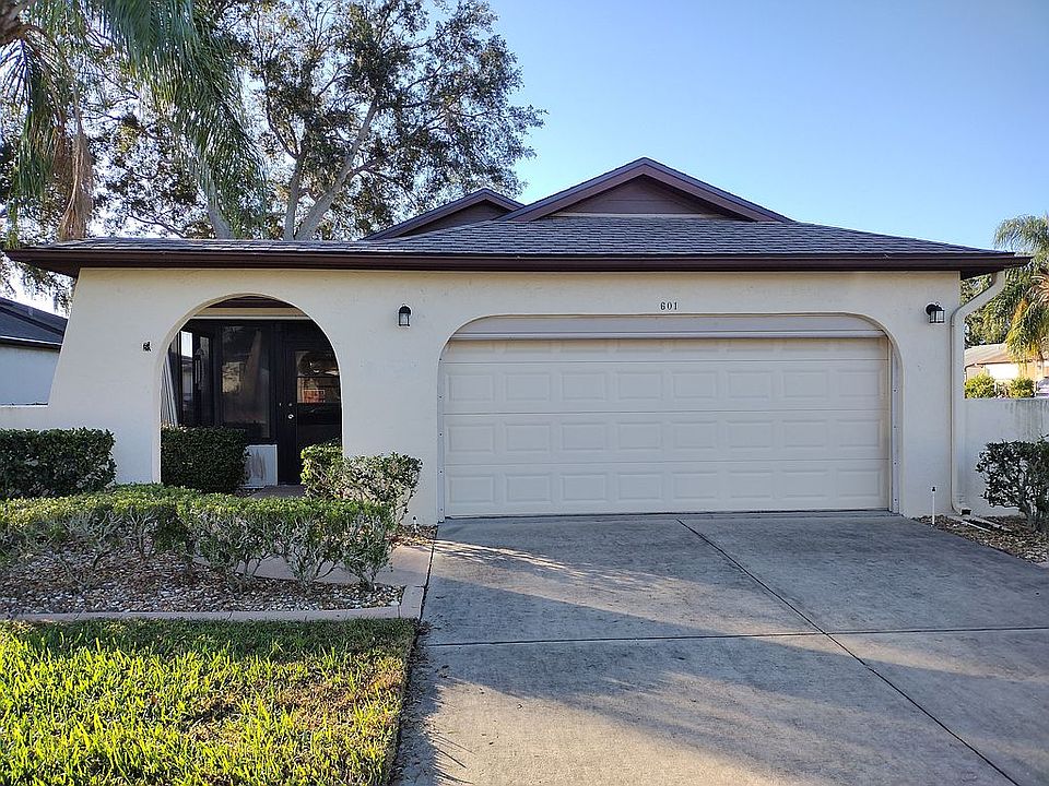 Front of home. 2 car garage