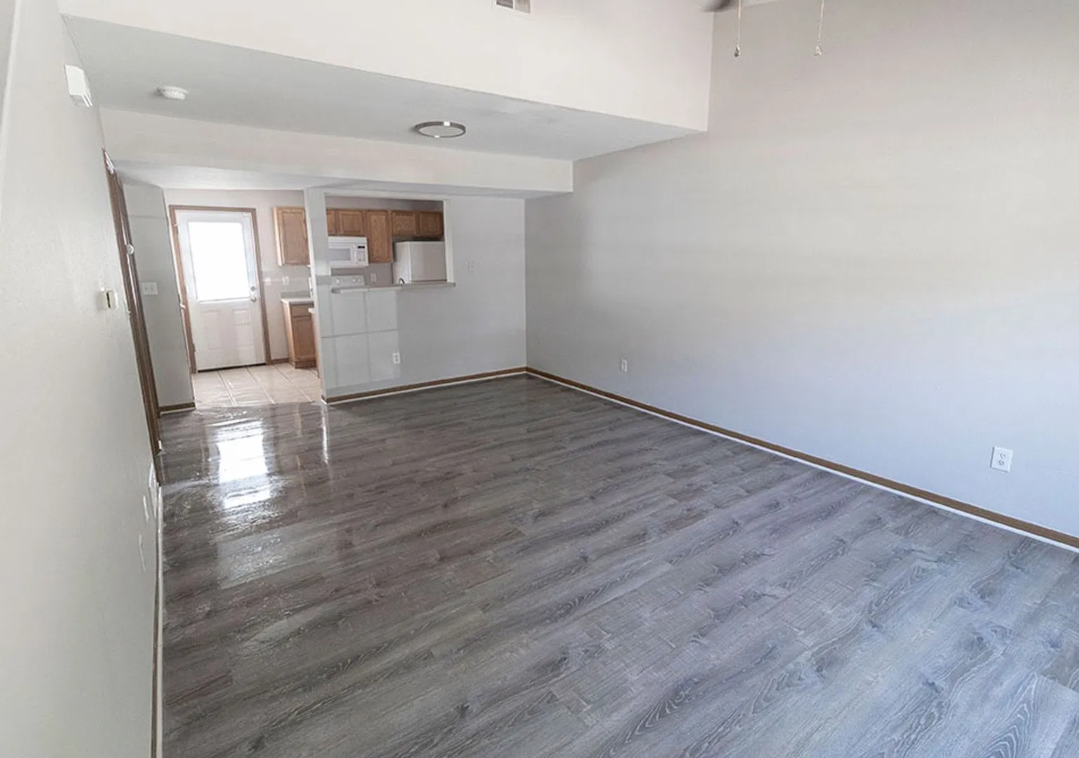Northern Columbia duplex — Photo 2