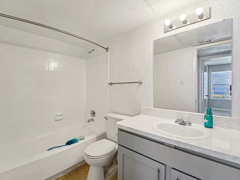 Crosby at Westchase Apartments — Photo 67