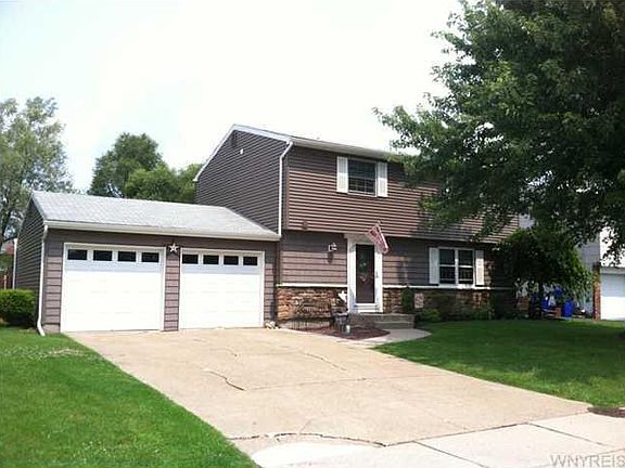 2nd image of 20 Vermont Pl