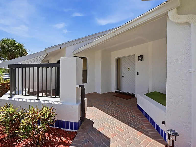 10775 Waterberry Dr — Photo 3