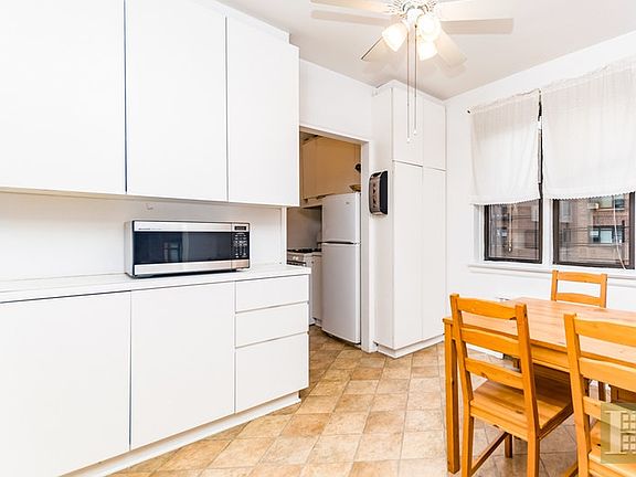 5th image of 3635 Johnson Ave APT 3J