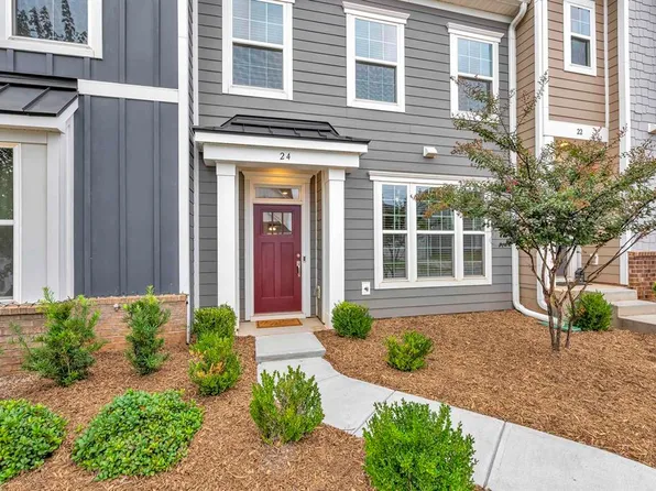 24 Leander Dr, Greer, SC 29651