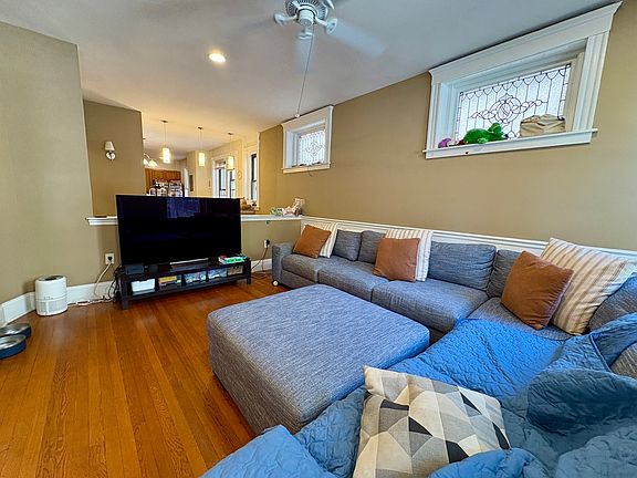 2nd image of 184 Saint Paul St #4