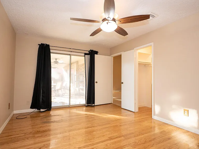 22811 Elkana Deane Ln — Photo 16
