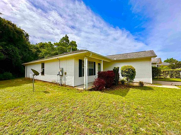 2nd image of 1037 Antigua Cir