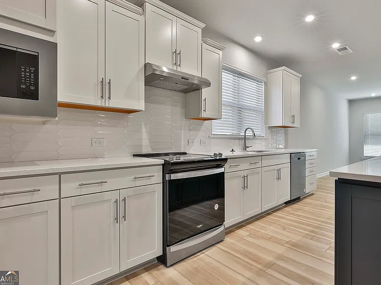 148 Soundview Trce — Photo 23