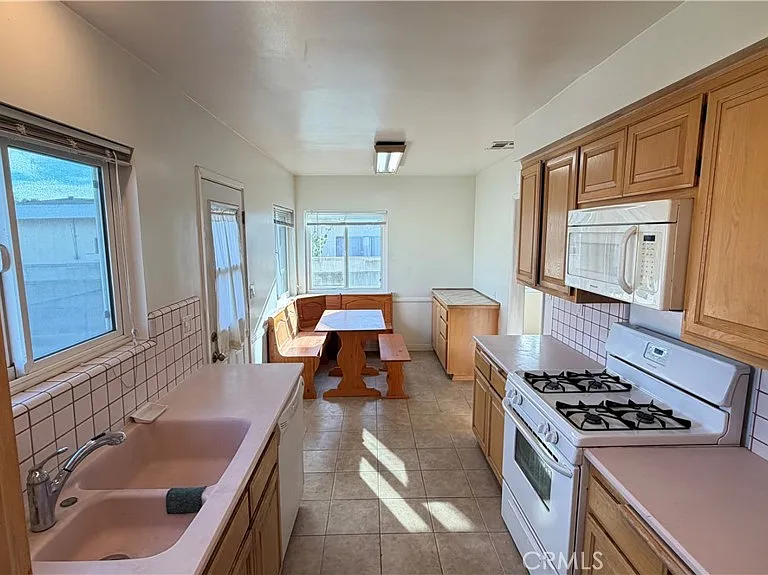 2700 Concord Ave — Photo 8