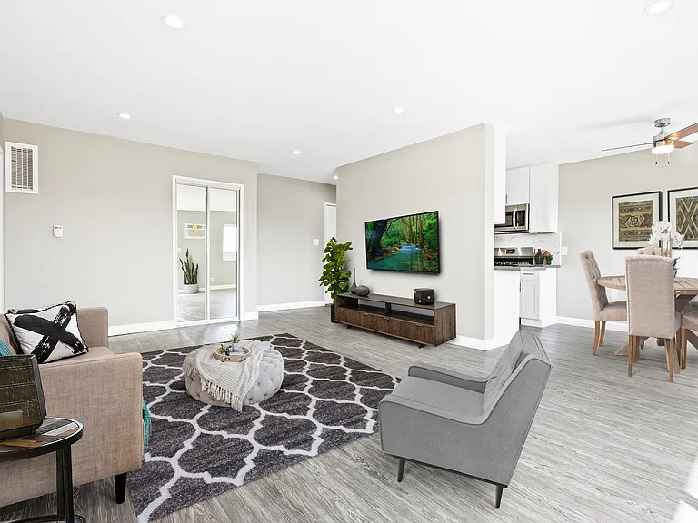 Sepulveda West Apartments — Photo 45