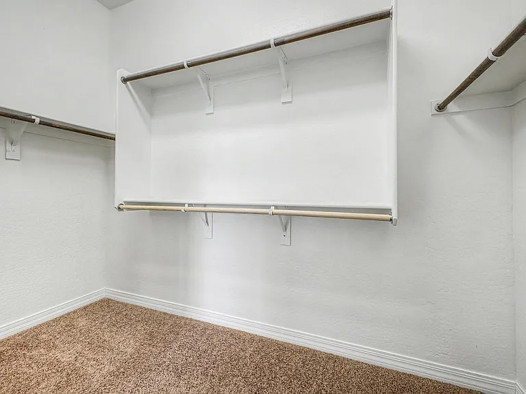 1133 E Buckingham Ave — Photo 14
