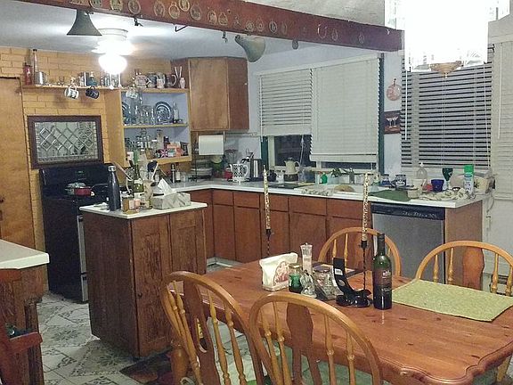 4th image of 41357 Madrid Dr