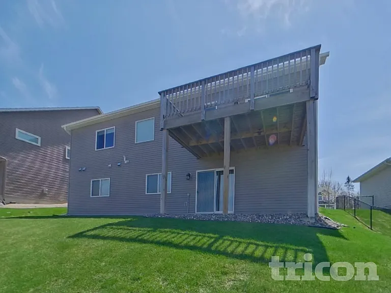 1341 Meadow Ln — Photo 18