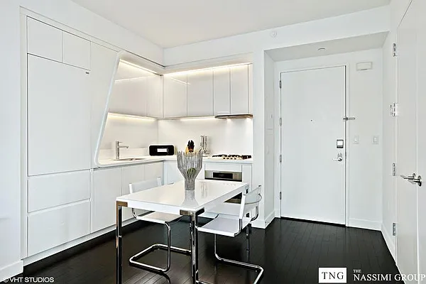 Rented by TNG Nassimi Realty | media 2