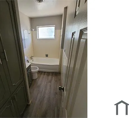 2346 Hillsboro Ave — Photo 6