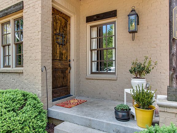5th image of 1511B Gale Ln
