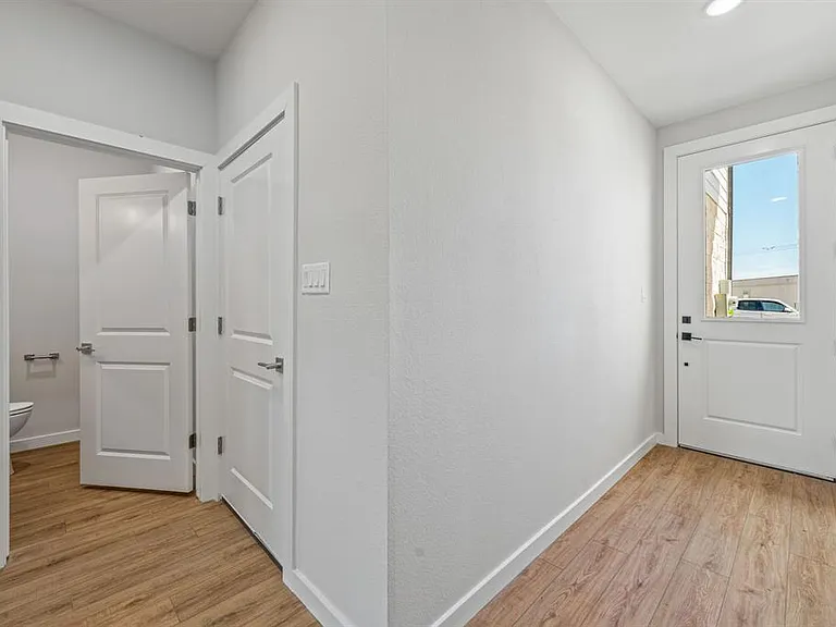 532 Galt Dr — Photo 3
