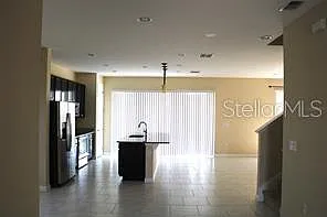4 bed, 3.0 bath, 2641 sqft, $2,400 — Photo 4