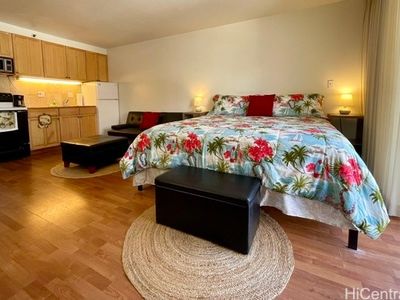 364 Seaside Ave APT 510, Honolulu, HI, 96815