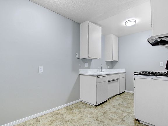 4th image of 8919 Mango Ave APT 9