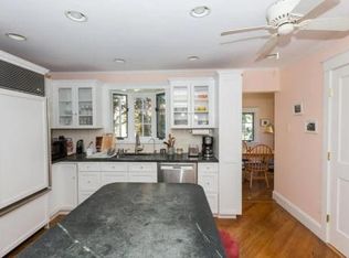 18 Linden Pl #1, Brookline, MA 02445