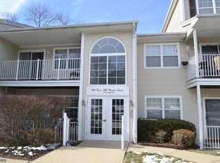 96 Maple Ln, Mount Arlington, NJ 07856