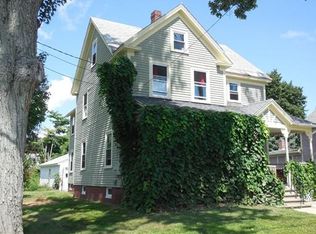 65 Maple St, Easthampton, MA 01027