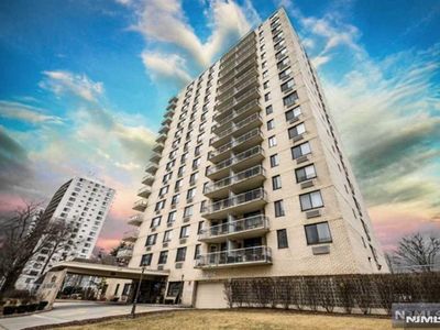 307 Prospect Ave APT 14C, Hackensack, NJ, 07601