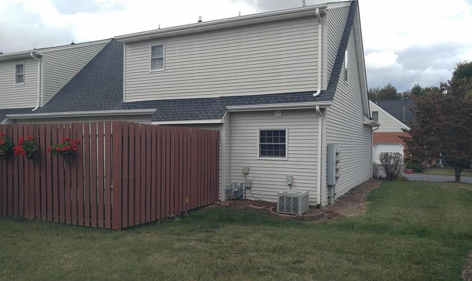 2nd image of 1725 W Lakeview Dr Unit 57