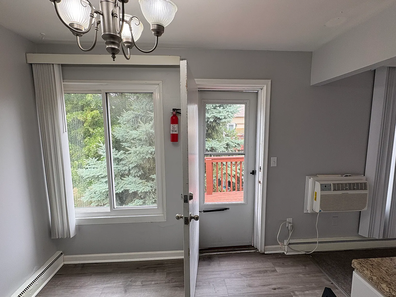 2 bed, 768 sqft, $1,250 — Photo 3