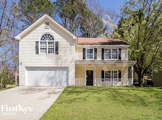 1215 Hunters Creek Ct, Lawrenceville, GA 30043