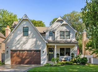 2536 Oak Ave, Northbrook, IL 60062