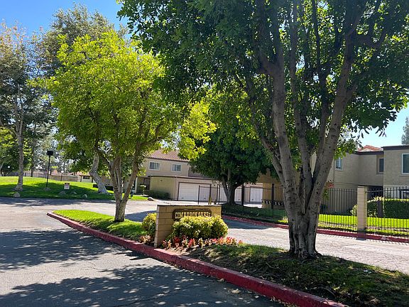 5th image of 9361 Shadowood Dr APT C
