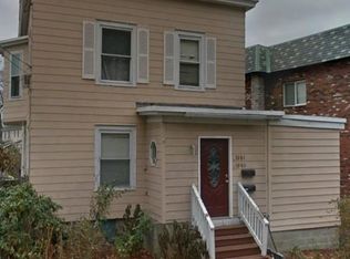 1081 Lawrence St, Lowell, MA 01852