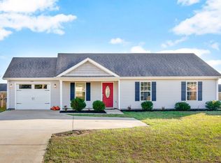 949 Hugh Hunter Rd, Oak Grove, KY 42262