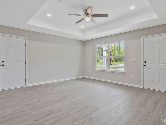 5th image of 5597 Riviera Dr