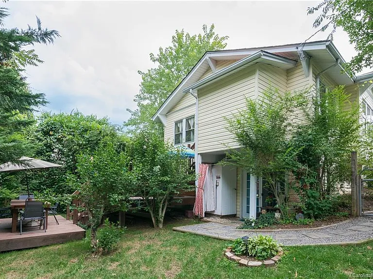 32 Balm Grove Ave #B — Photo 15