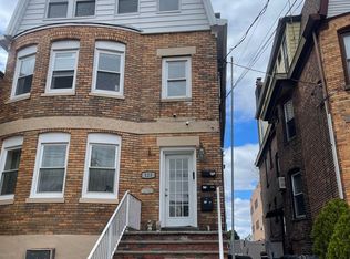 123 Avenue C, Bayonne, NJ 07002