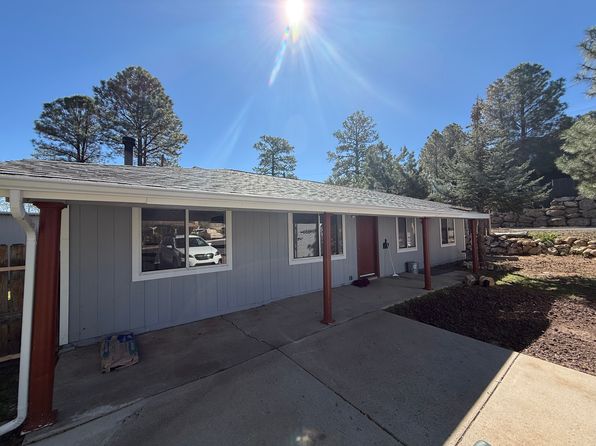 16 S Woodland Cir