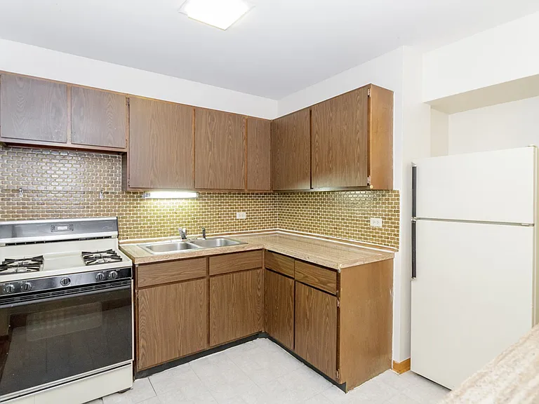 871 W Lill Ave — Photo 8