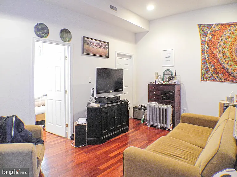 1769 Frankford Ave #3 — Photo 2